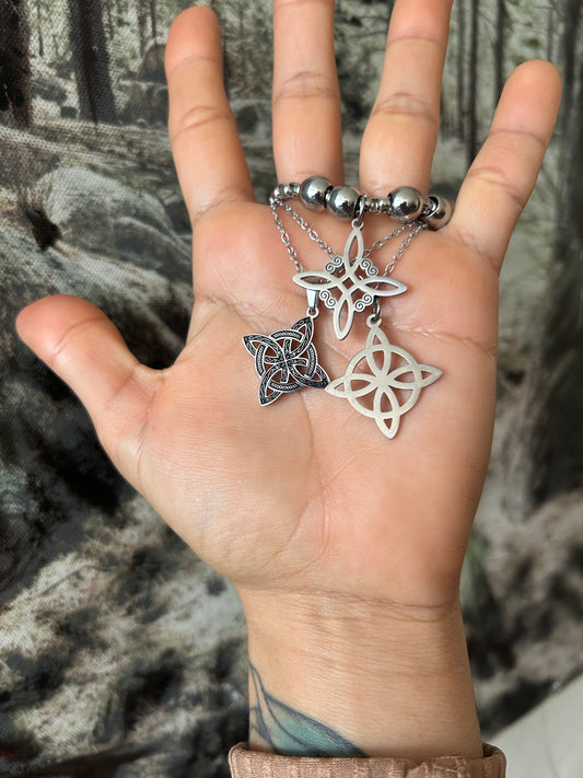 NUDOS DE BRUJA Amuletos
