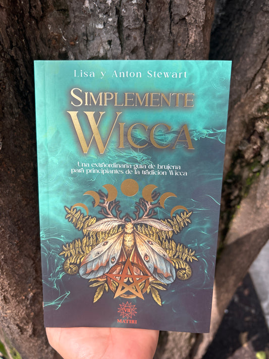 SIMPLEMENTE WICCA